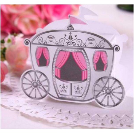 Boîte à dragées carrosse princesse rose